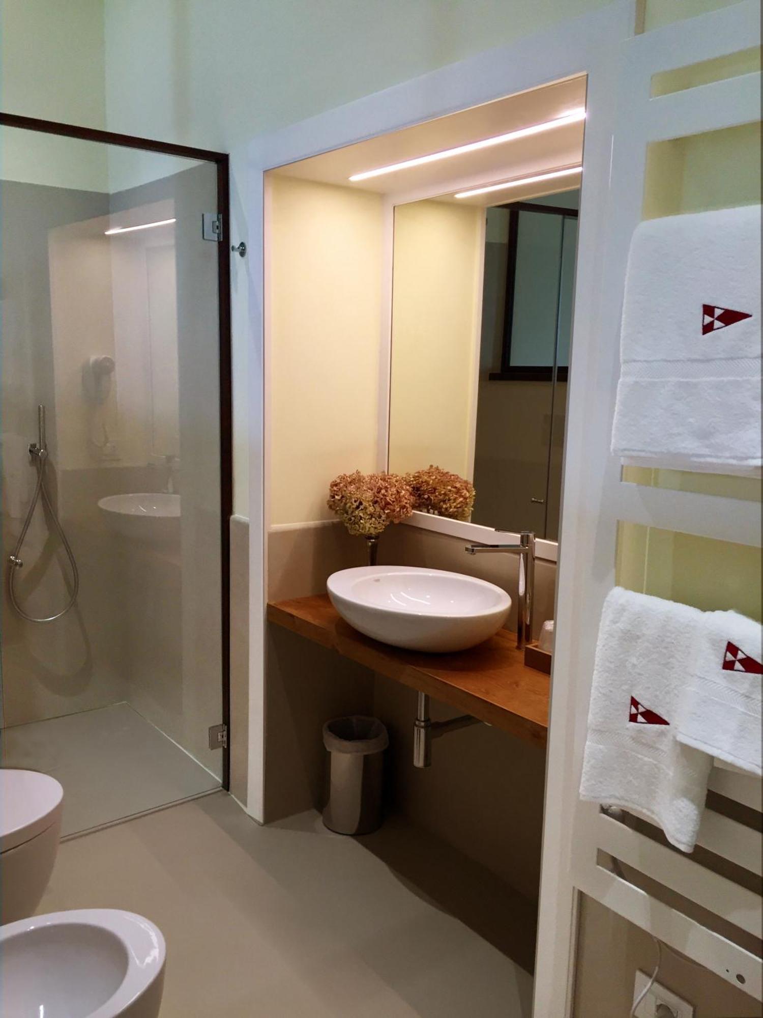 Yacht Club Capo Cervo Suites B&B Sorrento Luaran gambar